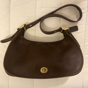 Vintage Coach Legacy Crescent Saddle #9338